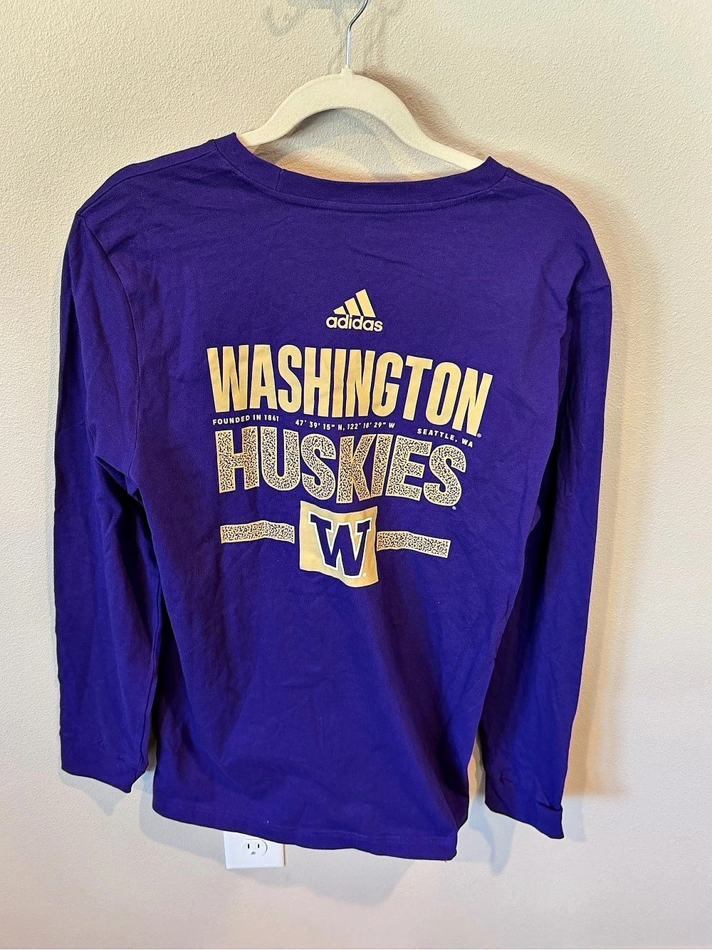 Washington Huskies, Adidas Fresh Long Sleeve Tee Size Medium